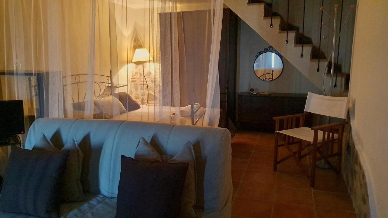 Perla Del Borgo Appartamenti Santa Caterina dello Ionio Luaran gambar