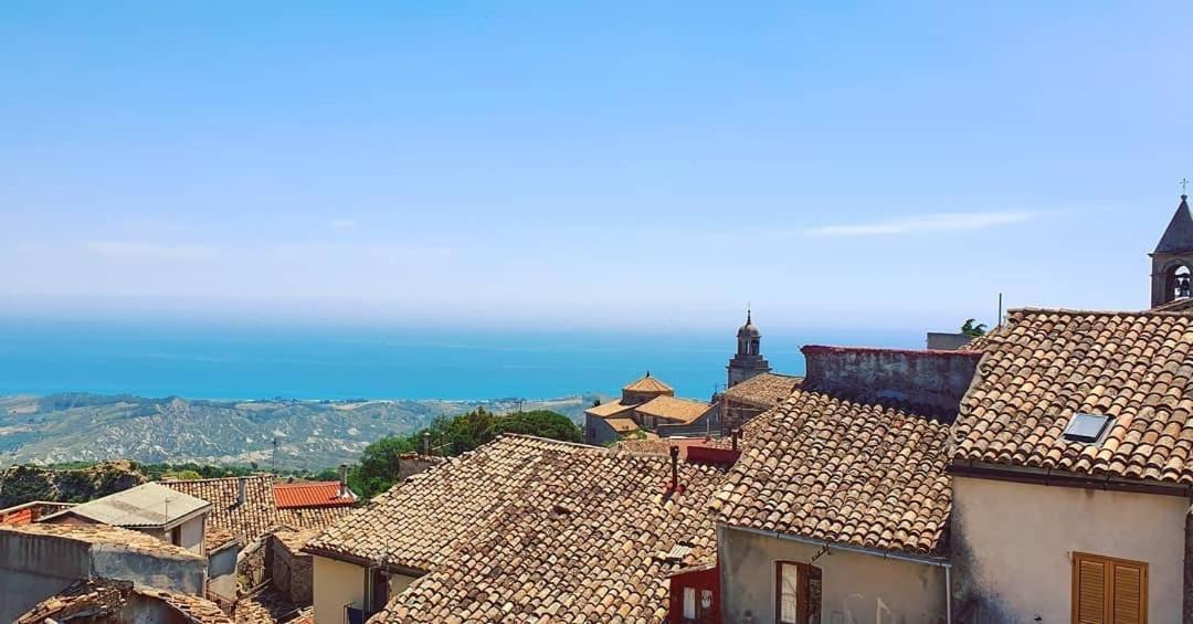 Perla Del Borgo Appartamenti Santa Caterina dello Ionio Luaran gambar