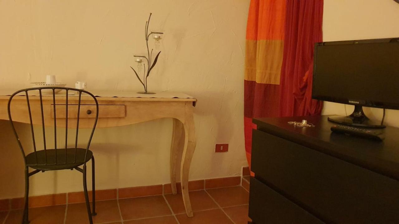 Perla Del Borgo Appartamenti Santa Caterina dello Ionio Luaran gambar