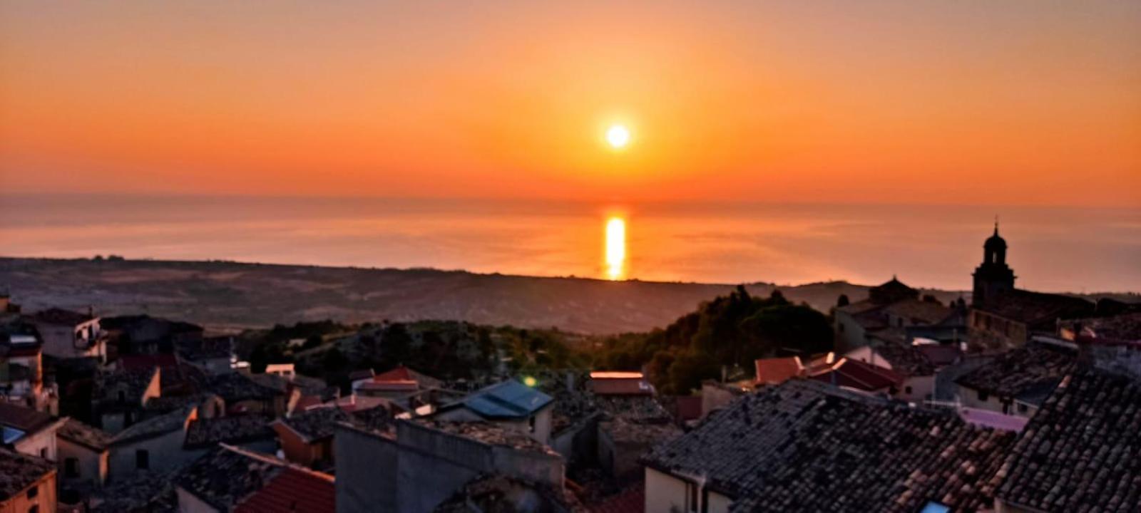 Perla Del Borgo Appartamenti Santa Caterina dello Ionio Luaran gambar